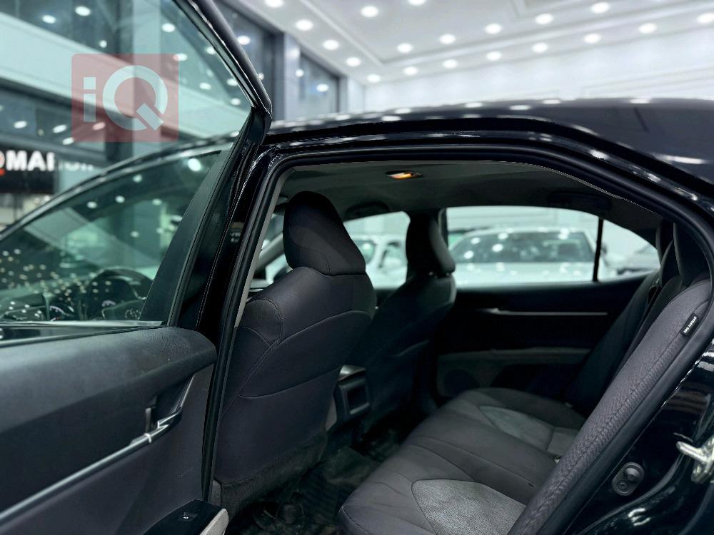 تۆیۆتا کامری